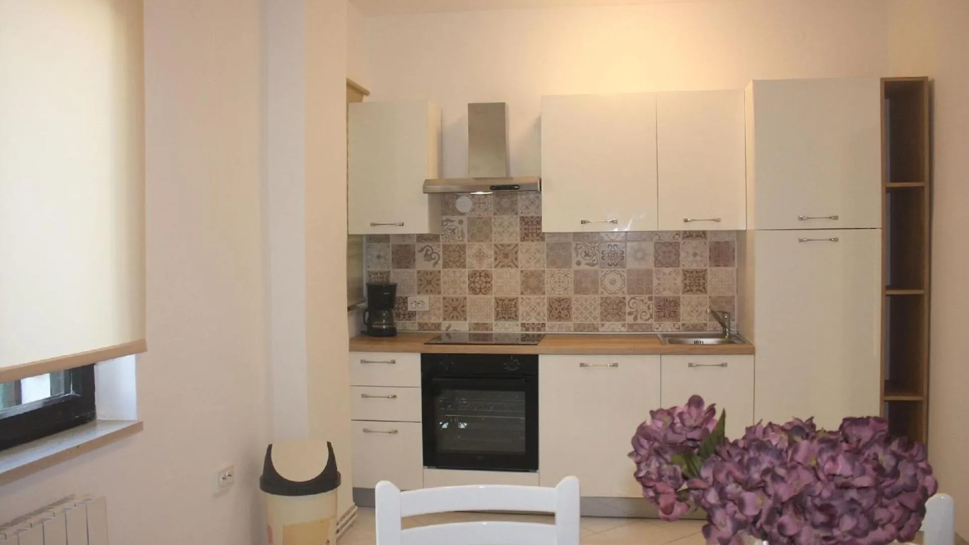 Grosse Wohnung In Pjescana Uvala Mit Eigenem Balkon 0*,  크로아티아